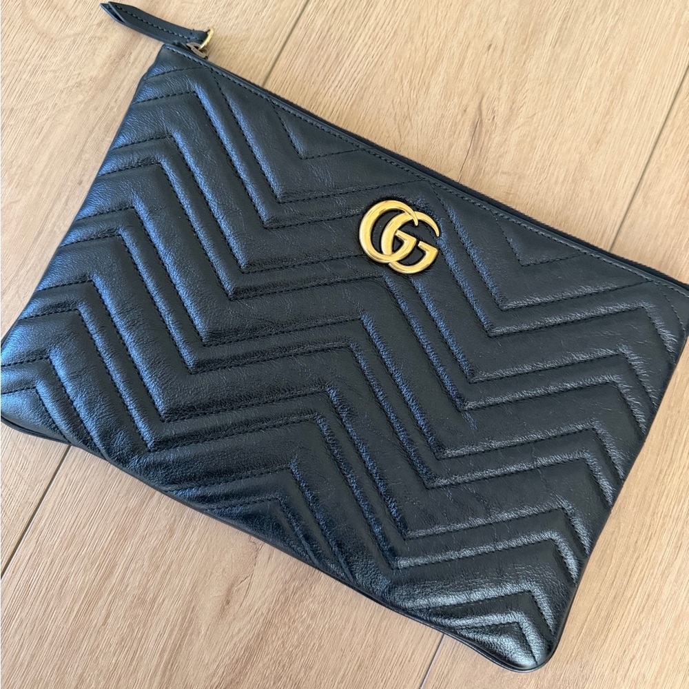Gucci Azalea Calfskin Matelasse Heart GG Marmont Zip Pouch Black